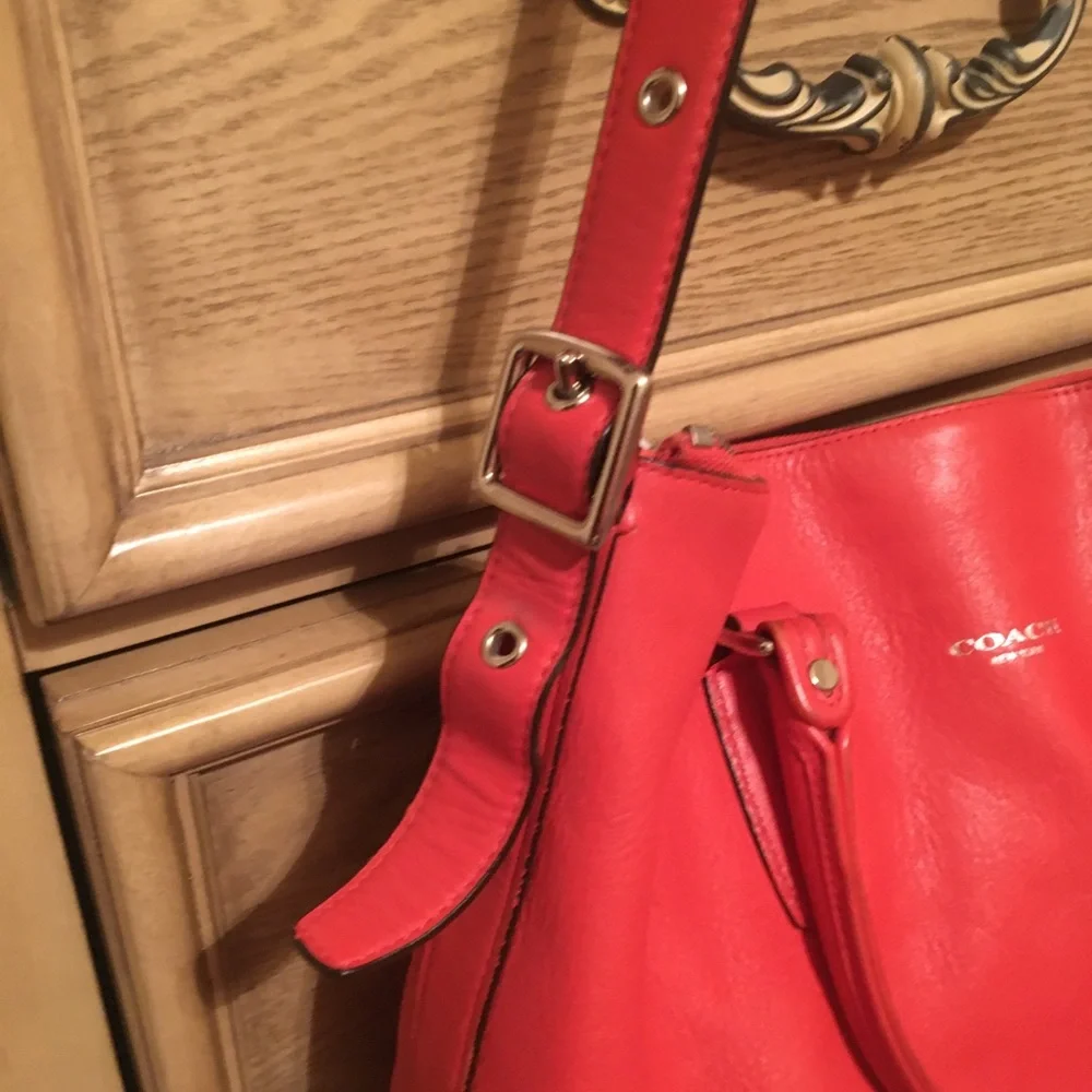 Coach shoulder bag (leather) - Picture 4 of 12